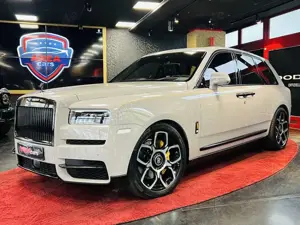Rolls-Royce Cullinan 4-SI CRBON TV BESPO BLACK-BADGE STAR KÜH