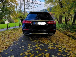 Mercedes-Benz E 220 D/AMG/PANO/360/HUD/WIDE/AHK/ MULTIBEAM/MEMOR Bild 2