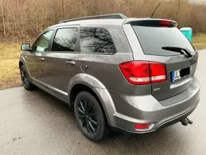 Fiat Freemont Multijet 16V DPF Automatik Allrad Bild 3