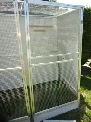 Schöne Alu Voliere für Papageien und andere Vögel Bild 2