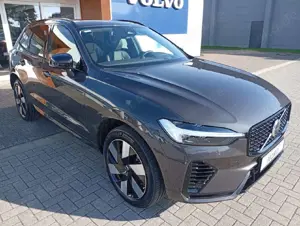 Volvo XC60 Ultra Dark Recharge Plug-In Hybrid AWD
