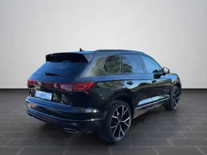 Volkswagen Touareg R-Line 3.0 TDI 4MOTION R LINE Bild 3