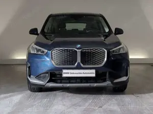 BMW iX1 xDrive30 Navi/LED/RFK/PDCvo+hi/Sport-Lr Bild 2