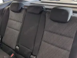 BMW iX1 xDrive30 Navi/LED/RFK/PDCvo+hi/Sport-Lr Bild 4