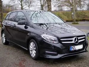 Mercedes-Benz B 180 Style, BJ2017, Automatik, 65.200km, top Zustand