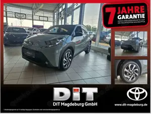 Toyota Aygo X 1.0 Teamplayer ACC+Navi+SHZ+Fernlichtass.