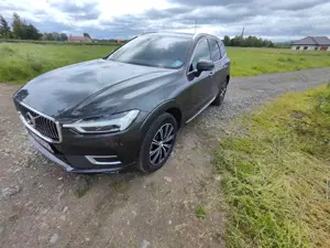 Volvo XC60 D5 AWD Geartronic Inscription Bild 2