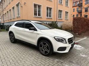 Mercedes-Benz GLA 200 AMG-Line