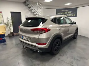 Hyundai TUCSON Advantage 4WD Kamera Navi AHK PDC Sitzhzg Bild 4