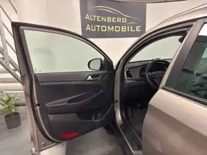 Hyundai TUCSON Advantage 4WD Kamera Navi AHK PDC Sitzhzg Bild 5