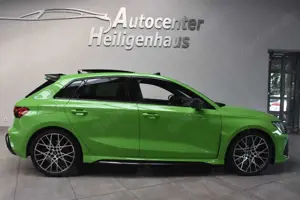 Audi RS3 Sportback MatrixLED Schalensitz Panorama Kam