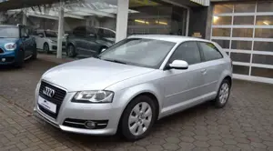 Audi A3 Attraction,Automatik,AHK, Bi-Xenon,Shz,PDC