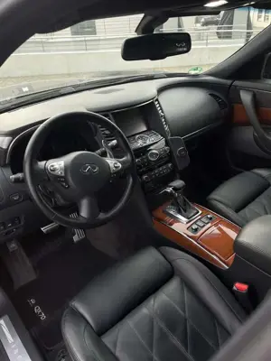 Infiniti QX70 5.0 AWD Aut. S Premium Bild 4