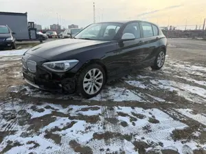 BMW 118 118 i f20 urbanline Navi/Sitzh/PDC/Xenon/TeilL+++
