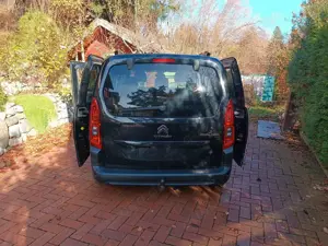 Citroen Berlingo Berlingo M BlueHDi 130 EAT8 SHINE Bild 2