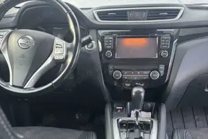 Nissan Qashqai 1.6 dCi Xtronic TEKNA Bild 5