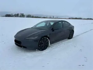 Tesla Model 3 Model 3 RWD Hinterradantrieb