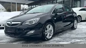 Opel Astra J Lim. 5-trg. Innovation TÜV PDC  SHZ Xen Bild 2
