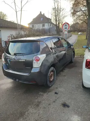 Toyota Verso Verso Diesel 1.6 D-4D 7-Sitzer Start/Stop Comfort Bild 2