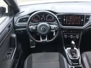 Volkswagen T-Roc Sport 17"LM AHZV Navi 2AC+ ACC 4PDC Bild 5