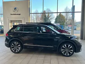 Volkswagen Tiguan R-Line TDI DSG IQ-LIGHT STHZ NAVI ACC LEDER Bild 3