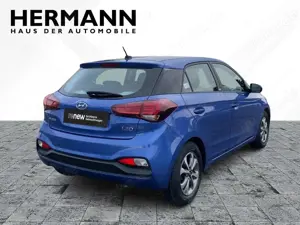 Hyundai i20 1.0 Trend CAM*LED*SHZ*PDC*Facelift*Kam.*LM Bild 4