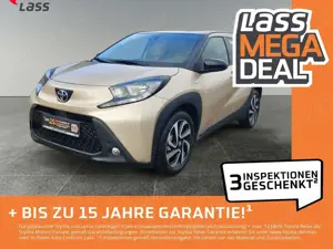 Toyota Aygo 1.0 Teamplayer ACC Fernlichtass. Kam. Navi