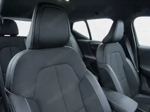 Volvo XC40 T5 Hybrid BusinessPro*AHK*Navi*Stand*360° Bild 4