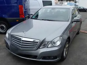 Mercedes-Benz E 200 E 200 CDI DPF BlueEFFICIENCY Automatik Avantgarde