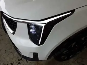 Kia Sorento 2,2 CRDI AWD PLAT NAP PRE GD Bild 5