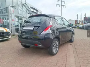 Lancia Ypsilon Gold 1.2 8v*1 Hand*Super Ausstattung*Wenig Km* Bild 5