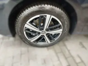 Volkswagen Caddy 1.5 TSI DSG Life FrontAssist LED DAB+ Bild 4