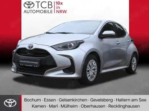 Toyota Yaris 1,5 Hybrid BUSINESS Edition NAVI SHZ KAMERA KLIMA BT APPLE ANDROID VSC