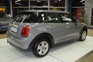 MINI Cooper Mini 5-trg. AUTOMATIK / NAVI / PDC Bild 4