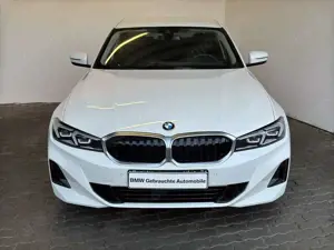 BMW 318 iA Lim. Navi.LED.Sonnenschutz.SHZ.PDC.Tempo.