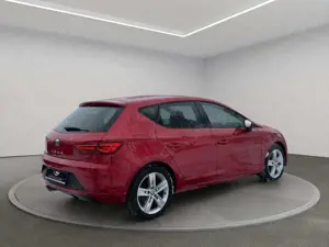 SEAT Leon 1.5 TSI FR AHK+NAVI+LED+FULLLINK+VIRT.COCK Bild 4