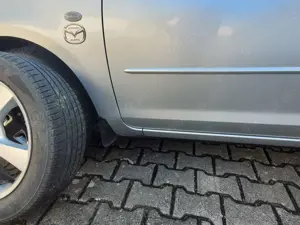 Mazda 3 3 Fließheck 1.6 Sport Active Bild 2