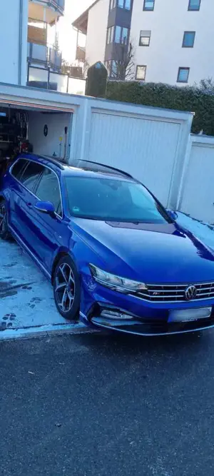 Volkswagen Passat Variant 2.0 TDI SCR DSG Business R-line Standheizug AHK