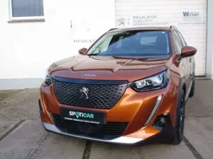 Peugeot 2008 PureTech 130 Allure,Navi,Sitzheizung,Kamera