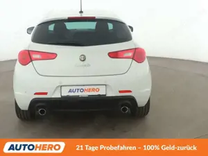 Alfa Romeo Giulietta 2.0 JTDM Turismo *ALU*PDC*SHZ* Bild 5