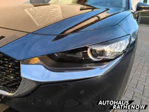 Mazda CX-30 Homura HUD Navi LED ACC El. Heckklappe Apple CarPl Bild 2