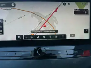 Nissan Juke Acenta 1.0 DIG-T 7DCT NAV KLIMAAUT. SHZ Bild 4