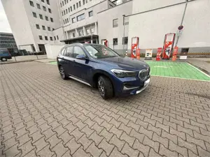 BMW X1 xDrive25e neue Allwetterreifen, TÜV fast neu
