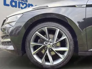 Skoda Superb Sportline Combi 2.0 TDI DSG,AHK,ACC,RFK,PDC,SHZ Bild 5