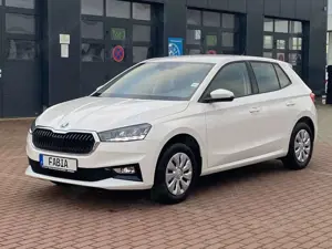 Skoda Fabia 1.0l MPI Essence *SOFORT*KLIMA*PDC hinten*