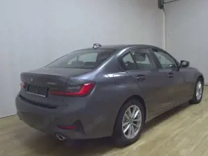 BMW 320 e Advantage Navi LC Prof. LED PDC SHZ Bild 4