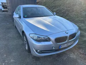 BMW 530 530 d Bi Xenon Navi PDC Tempomat SFZ
