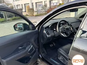 Jaguar E-Pace R-Dynamic S AWD Plug-In Hybr. *Mod. 2022|Panorama* Bild 5