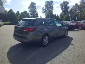 Opel Astra 1.5 D Start/Stop Sports Tourer Business Edition Bild 4