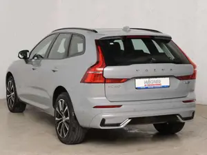 Volvo XC60 B5 B AWD Ultimate Dark *AHK*360°-Kam.*Standhzg.*